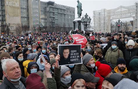 Navalny protests against Putin