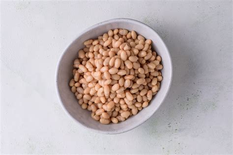 Navy Beans Nutrition Facts and Health Benefits