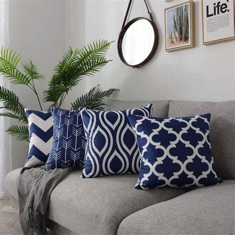 Navy Blue Accent Pillows Decorating Ideas