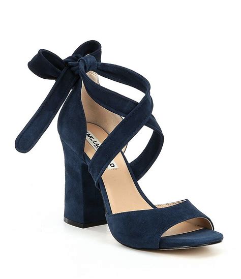 Description of Navy Blue Block Heels