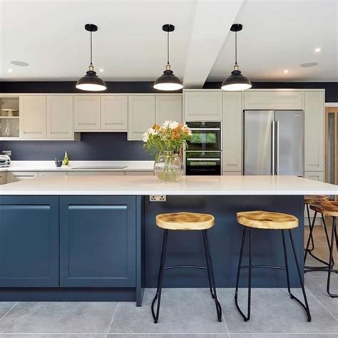 Navy Blue Kitchen Design Tips