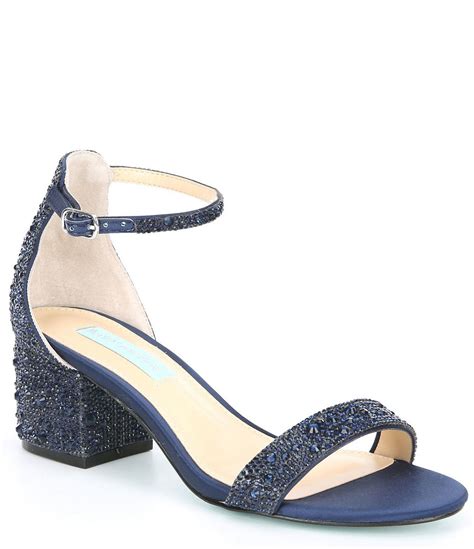 Navy Blue Sandals: A Great Choice for Any Occasion