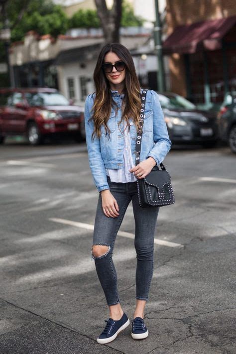 Navy Blue Sneakers Outfit Ideas