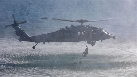 Navy Helicopter Crash Image 6