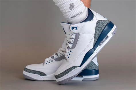 Navy Jordan 3 Availability and Pricing