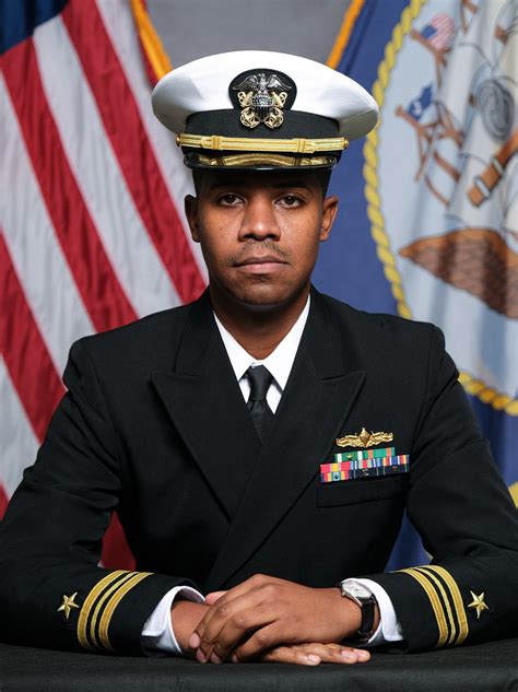 Navy Lieutenant Commander