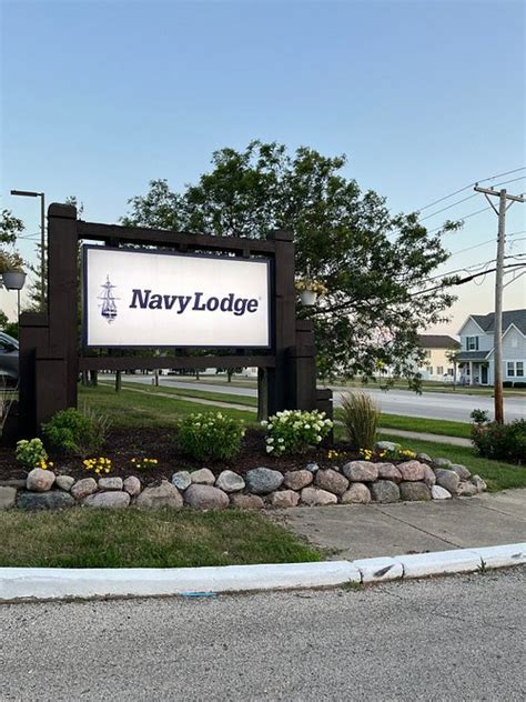 Navy Lodge Accommodation Options