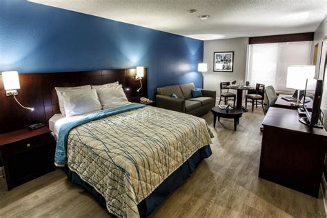 Navy Lodge North Island Pet-Friendly Rooms