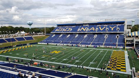 Navy Memorial Stadium Architecture