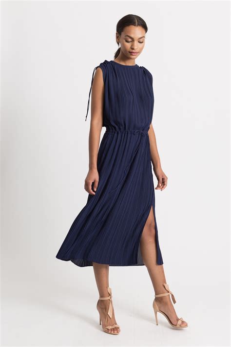 Shoes for Navy Midi Dress