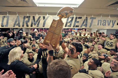 Navy Midshipmen Vs Army Football Trophy