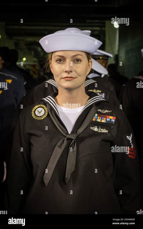 Navy Recruiter Image 1