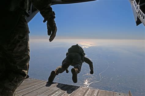 Navy SEAL Parachute Duty Pay Overview