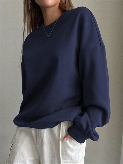 Navy Sweatshirt Outfit