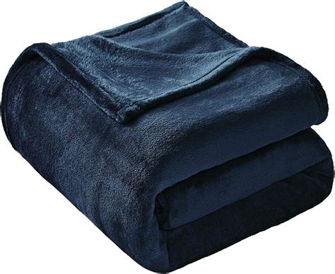 Navy Throw Blanket Styles and Materials