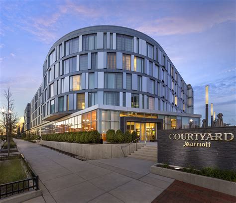 Navy Yard Courtyard Design