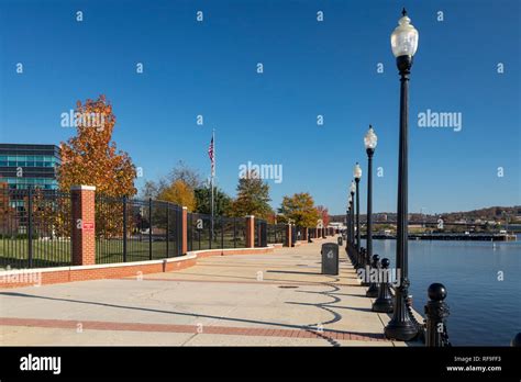 Navy Yard Riverwalk Trail