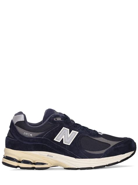 New Balance Navy Style