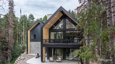 Nordic Forest Chalet Exterior