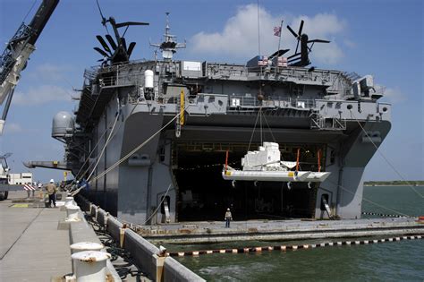 Mine countermeasures training at the Norfolk Naval Base