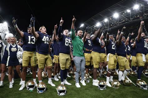 Notre Dame Navy Fans