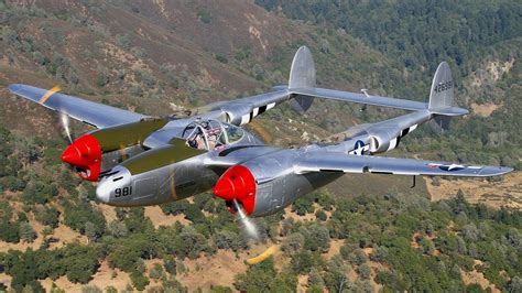 P-38 Lightning in Formation