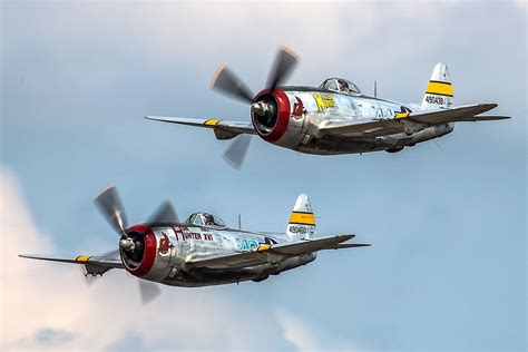 P-47 Thunderbolt formation