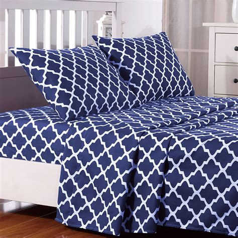 Patterned Navy Bedding