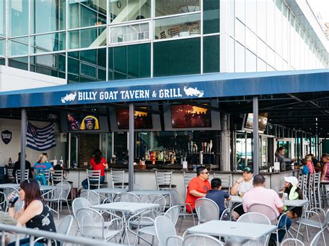 Restaurants and Shops at Navy Pier