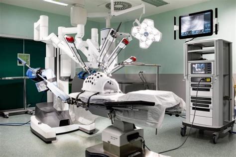 Robot médico en un quirófano