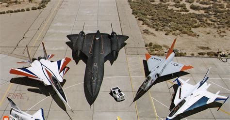 SR-71 Blackbird comparison