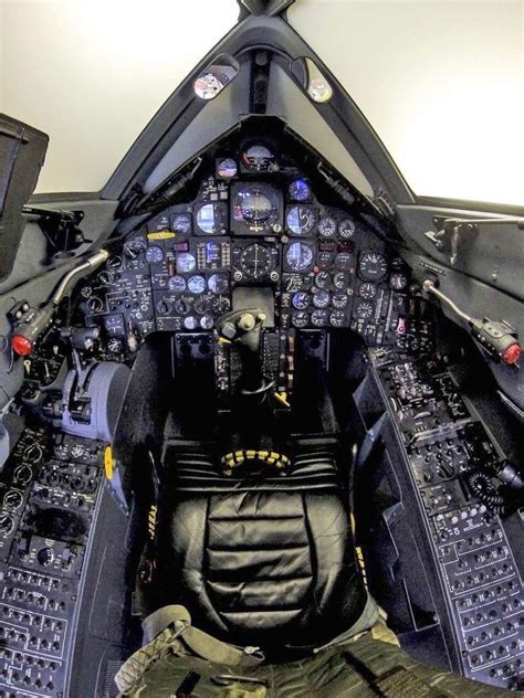 SR-71 flight deck