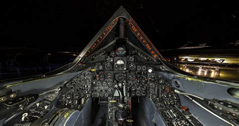 SR-71 Blackbird flight deck