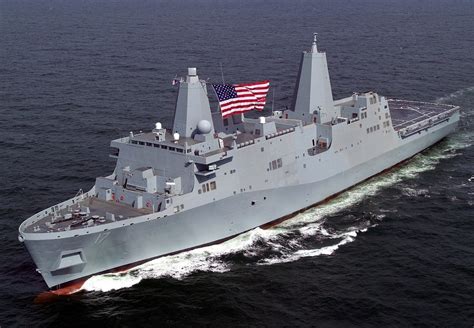 USS San Antonio (LPD 17) underway in the Gulf of Mexico