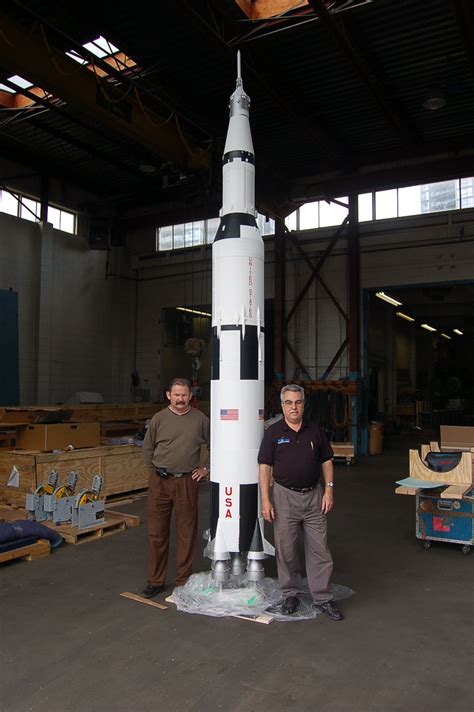 Saturn V Model Rocket Image 5