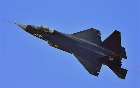 Shenyang J-31 in flight