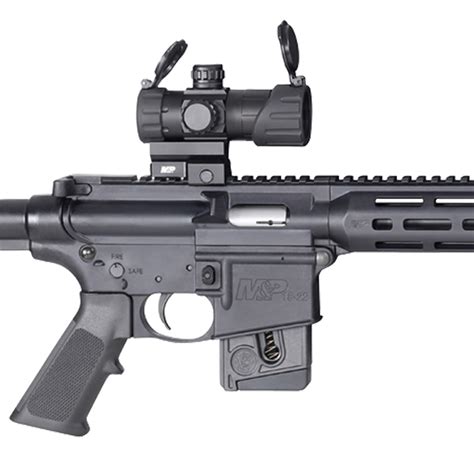 Shooting the Smith & Wesson M&P15-22 at the Range