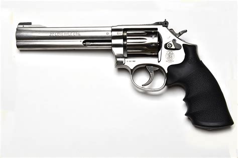 Smith & Wesson 617 Revolver