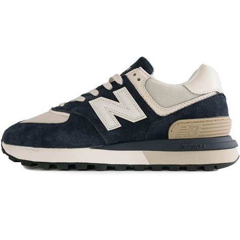 Styling Navy New Balance Shoes