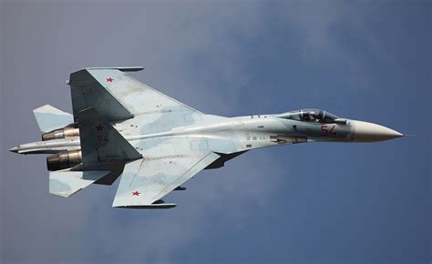 Su-27 fighter jet