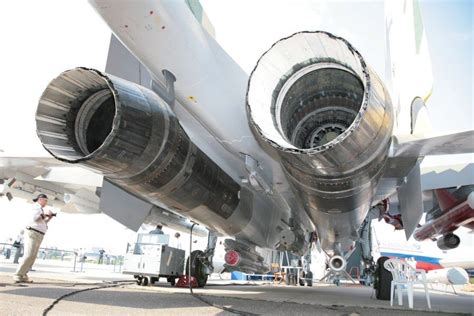 Su-35 engines