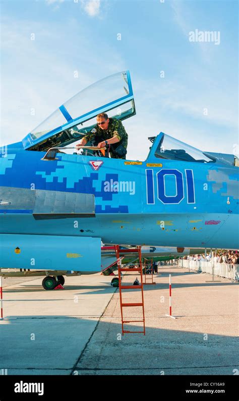 Su-27 Maintenance