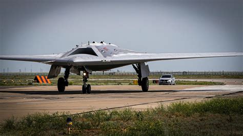 Sukhoi S-70 Okhotnik-B Combat Features