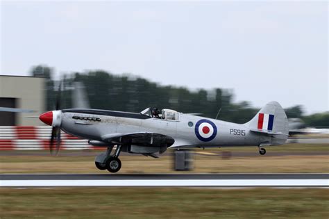 Supermarine Spitfire PR Mk XIX in flight