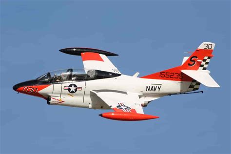 T-2 Buckeye in Flight