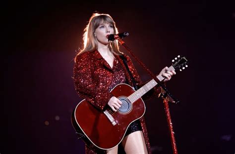 Taylor Swift Live Performances