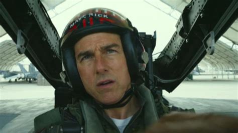 Tom Cruise in Flight Training