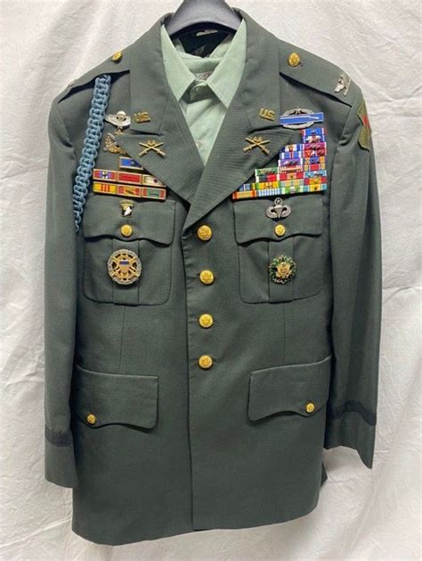 US Army Colonel Uniform