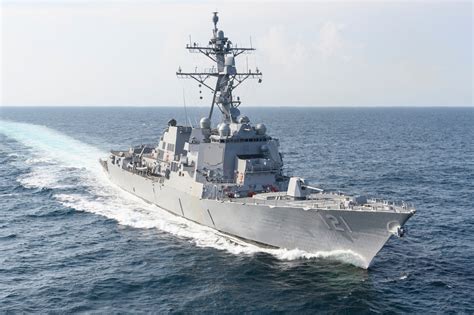 US Navy Destroyer Image 2