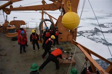 USCGC Healy crew members